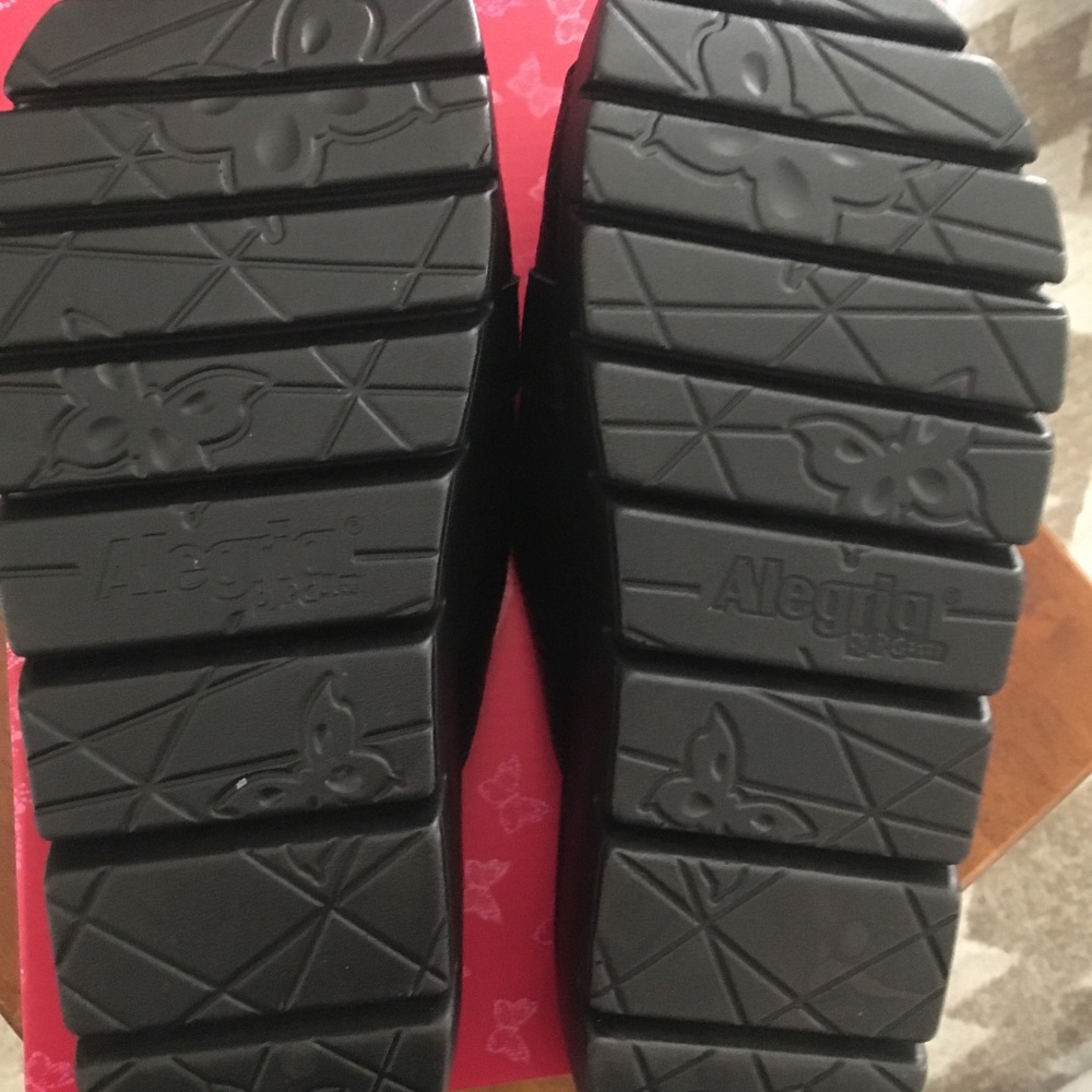 Alegria adjustable slide sandal - Picture 6 of 8